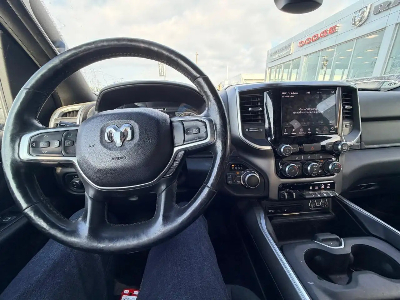 RAM 1500 снимка RAM 1500