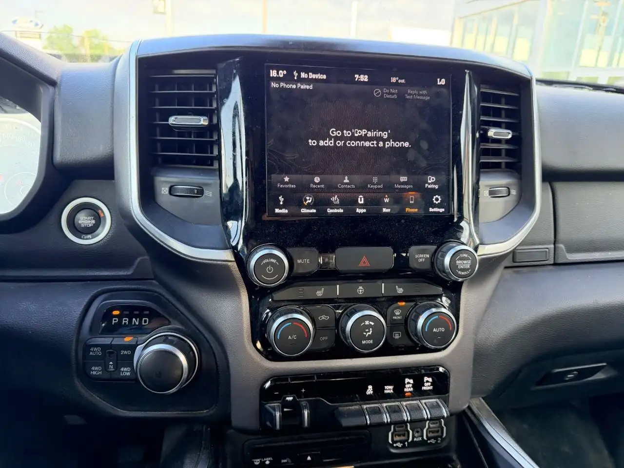 RAM 1500 снимка RAM 1500