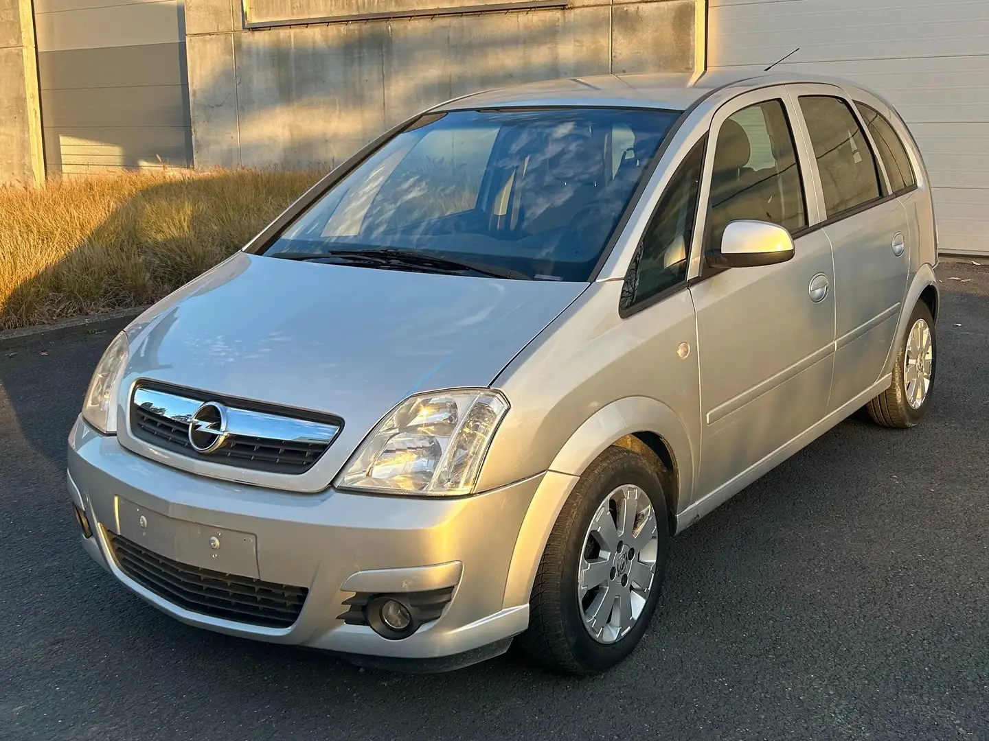 Opel Meriva Meriva 1.6 16V Zilver - 2