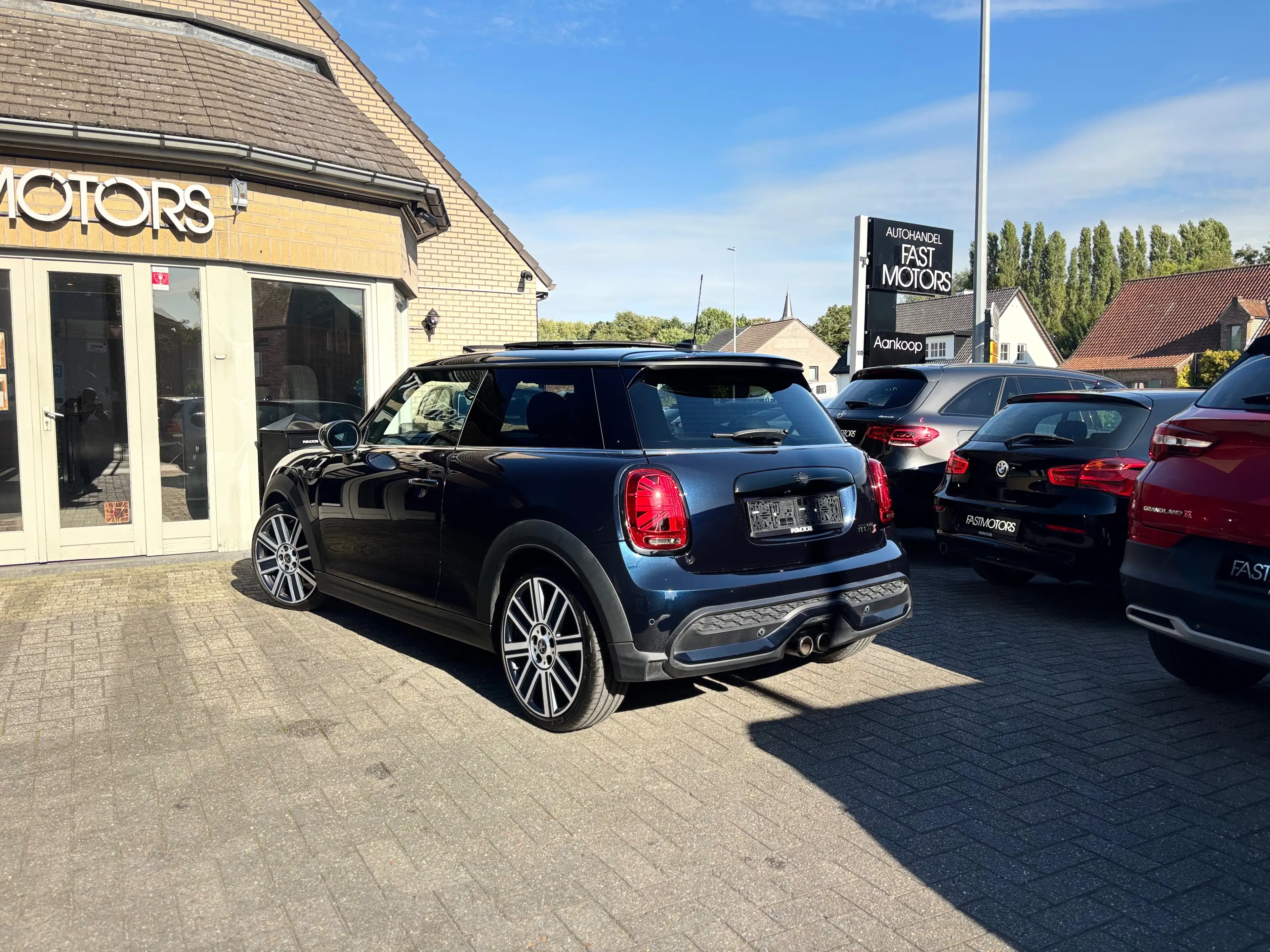 MINI Cooper S Mini 2.0AS Cooper S OPF DCT HEAD UP FULL LED PANORAMA MINI YOURS EDITION S 1 OWNER — photo 5