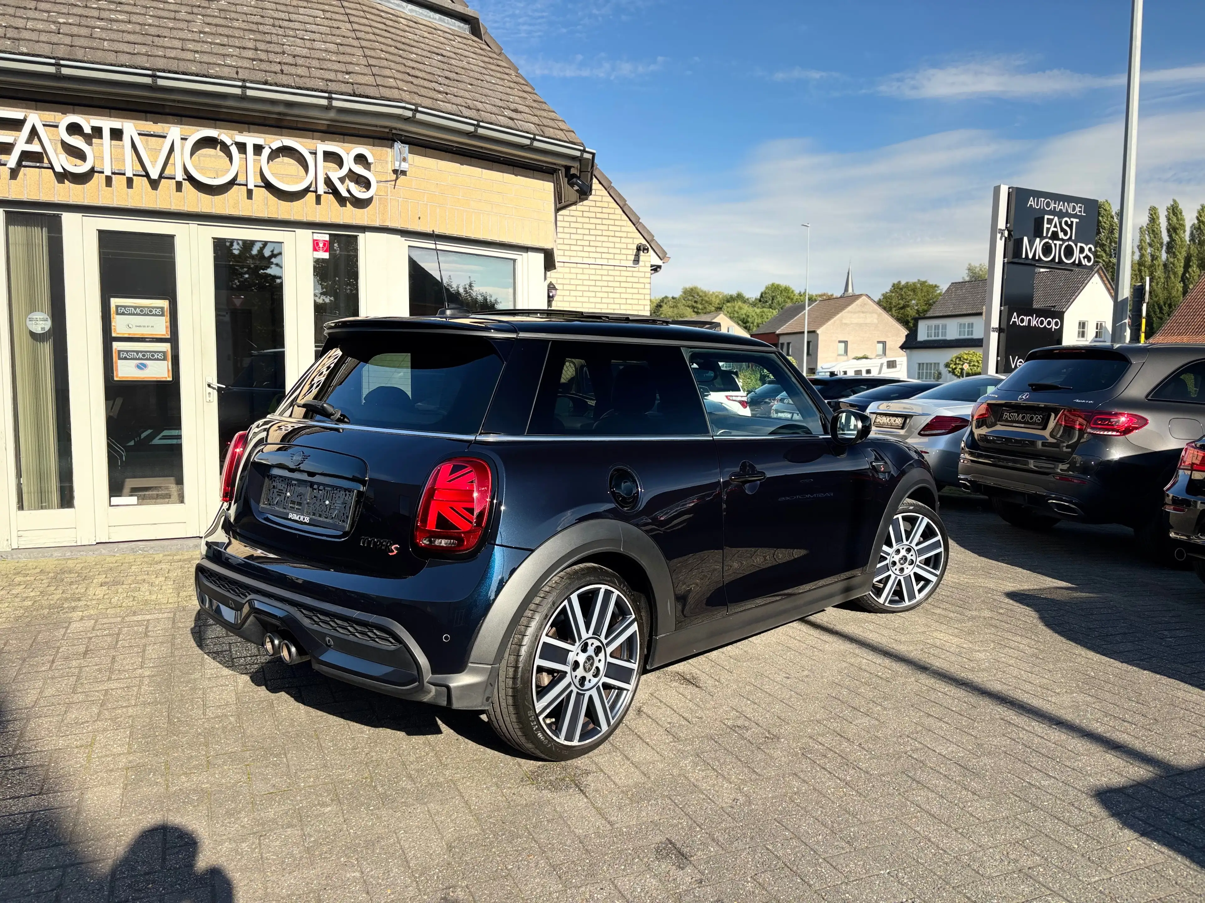 MINI Cooper S Mini 2.0AS Cooper S OPF DCT HEAD UP FULL LED PANORAMA MINI YOURS EDITION S 1 OWNER — photo 7