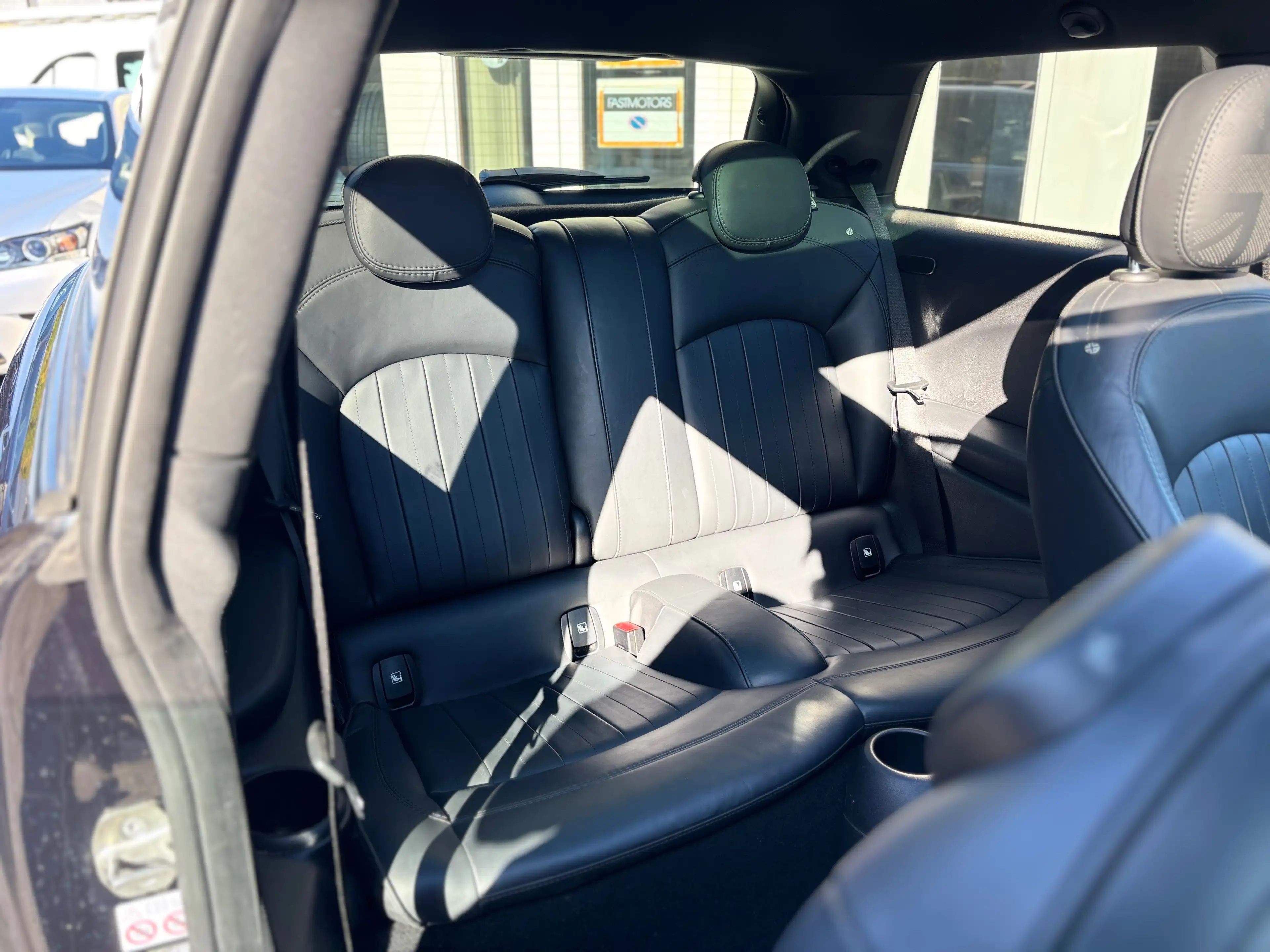 MINI Cooper S Mini 2.0AS Cooper S OPF DCT HEAD UP FULL LED PANORAMA MINI YOURS EDITION S 1 OWNER — photo 17