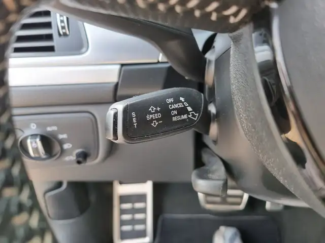 Audi A6 view 14