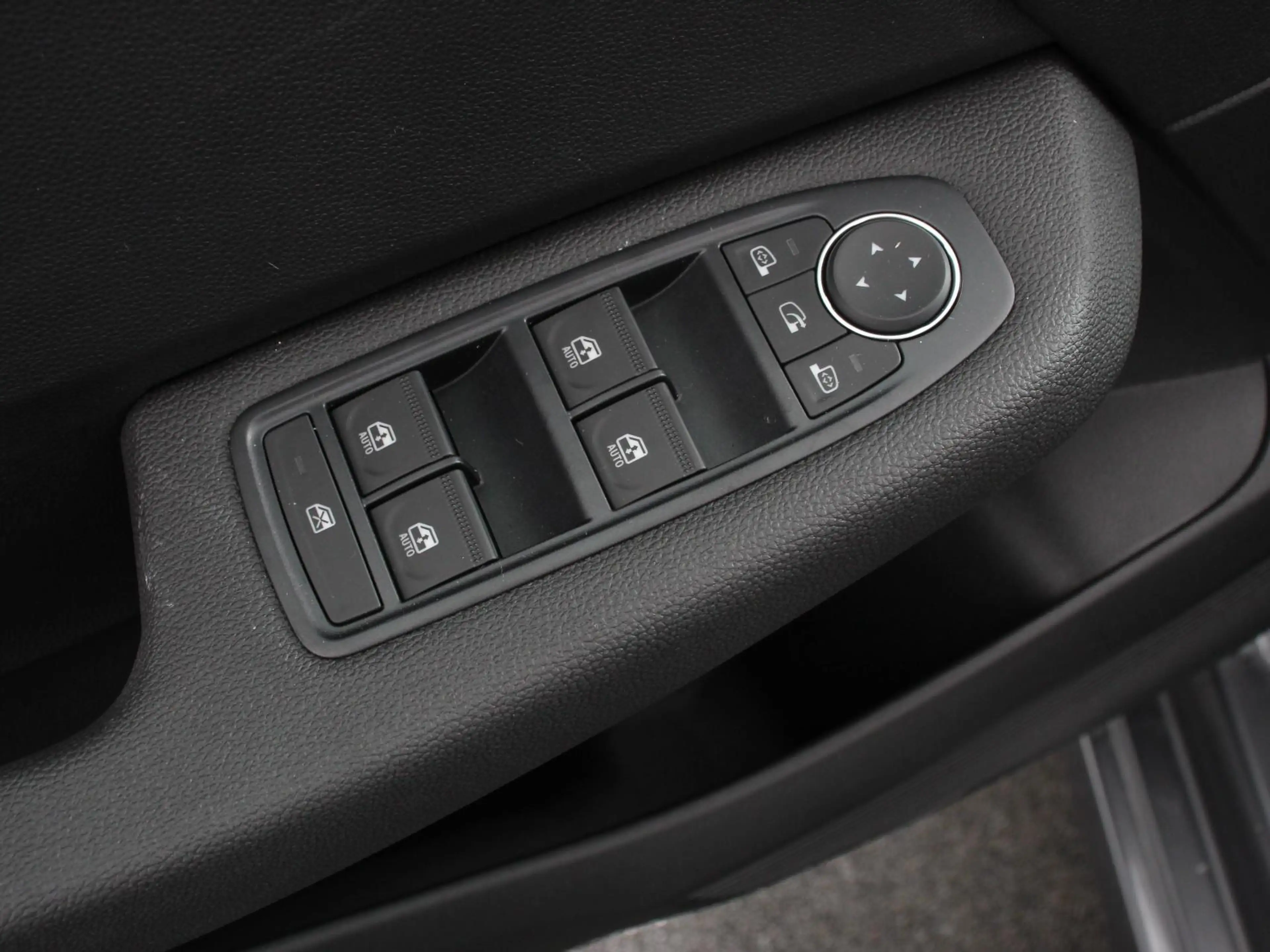 Mitsubishi Colt 1.6 HEV Intense Automaat Navigatie Apple Carplay/A — photo 12