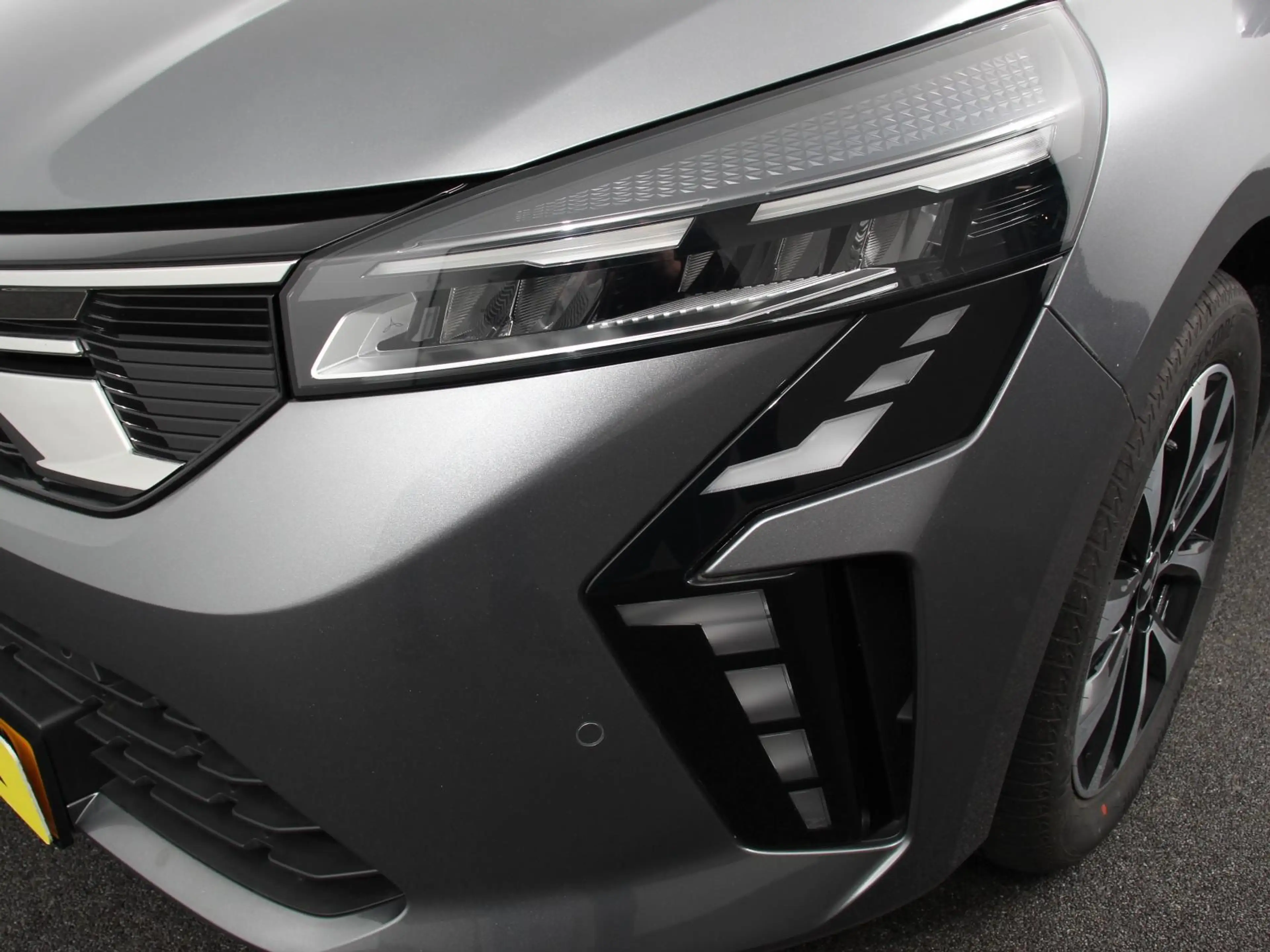 Mitsubishi Colt 1.6 HEV Intense Automaat Navigatie Apple Carplay/A — photo 28
