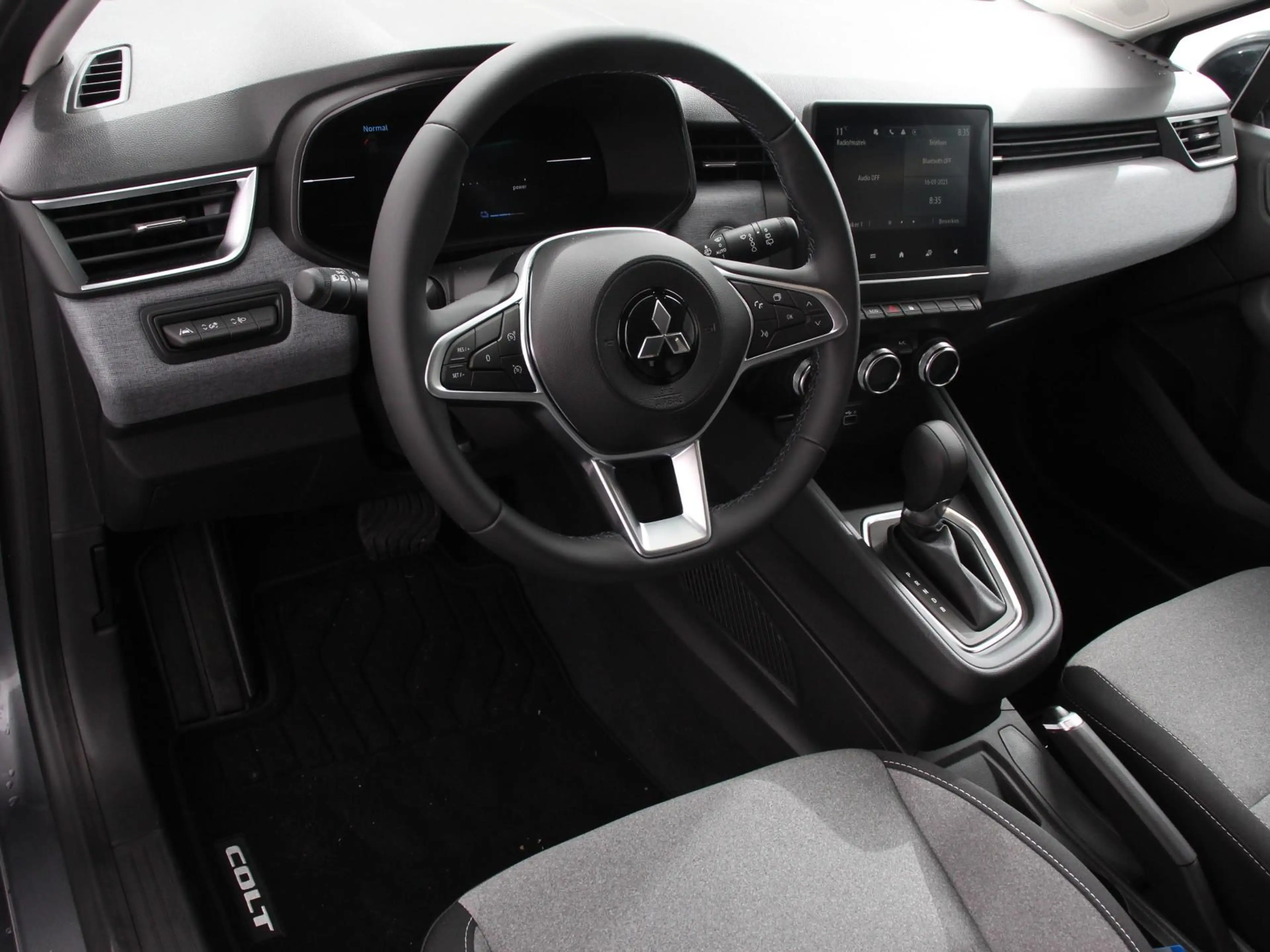 Mitsubishi Colt 1.6 HEV Intense Automaat Navigatie Apple Carplay/A — photo 2