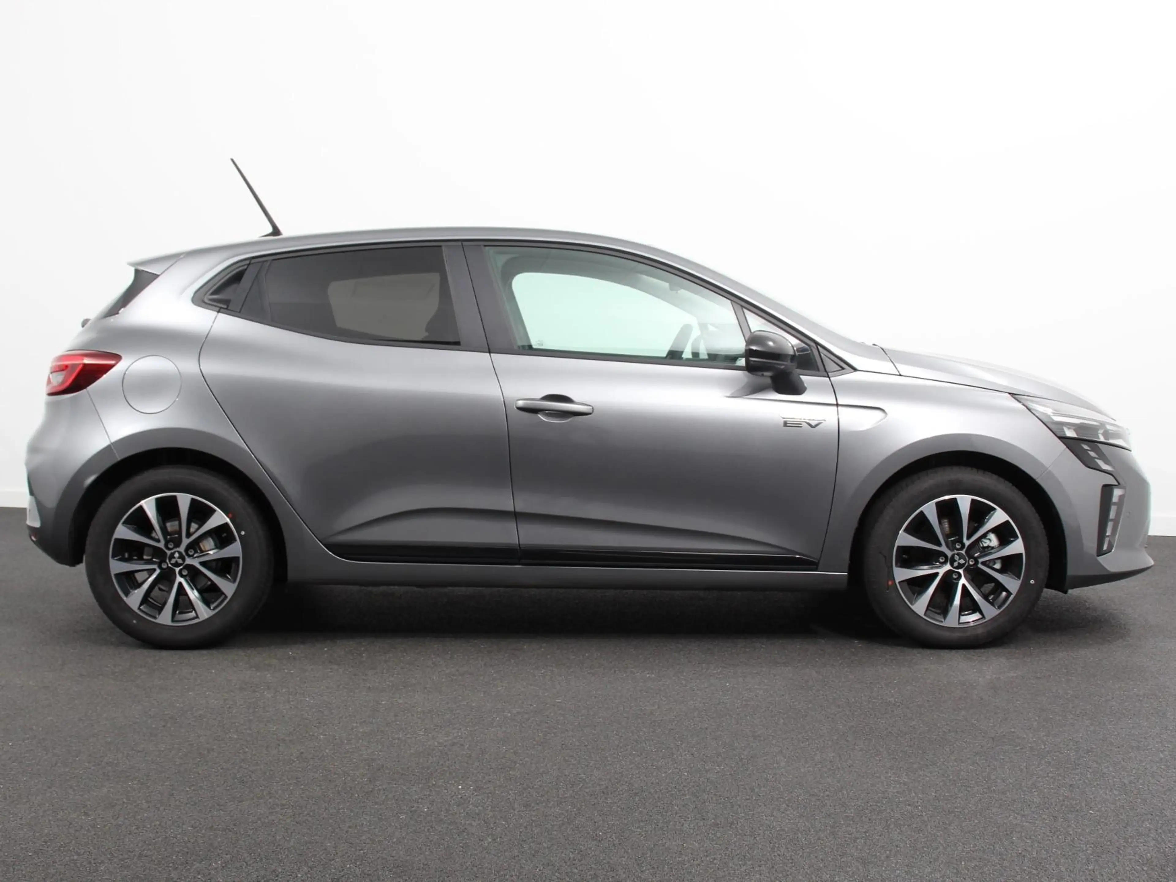 Mitsubishi Colt 1.6 HEV Intense Automaat Navigatie Apple Carplay/A — photo 8