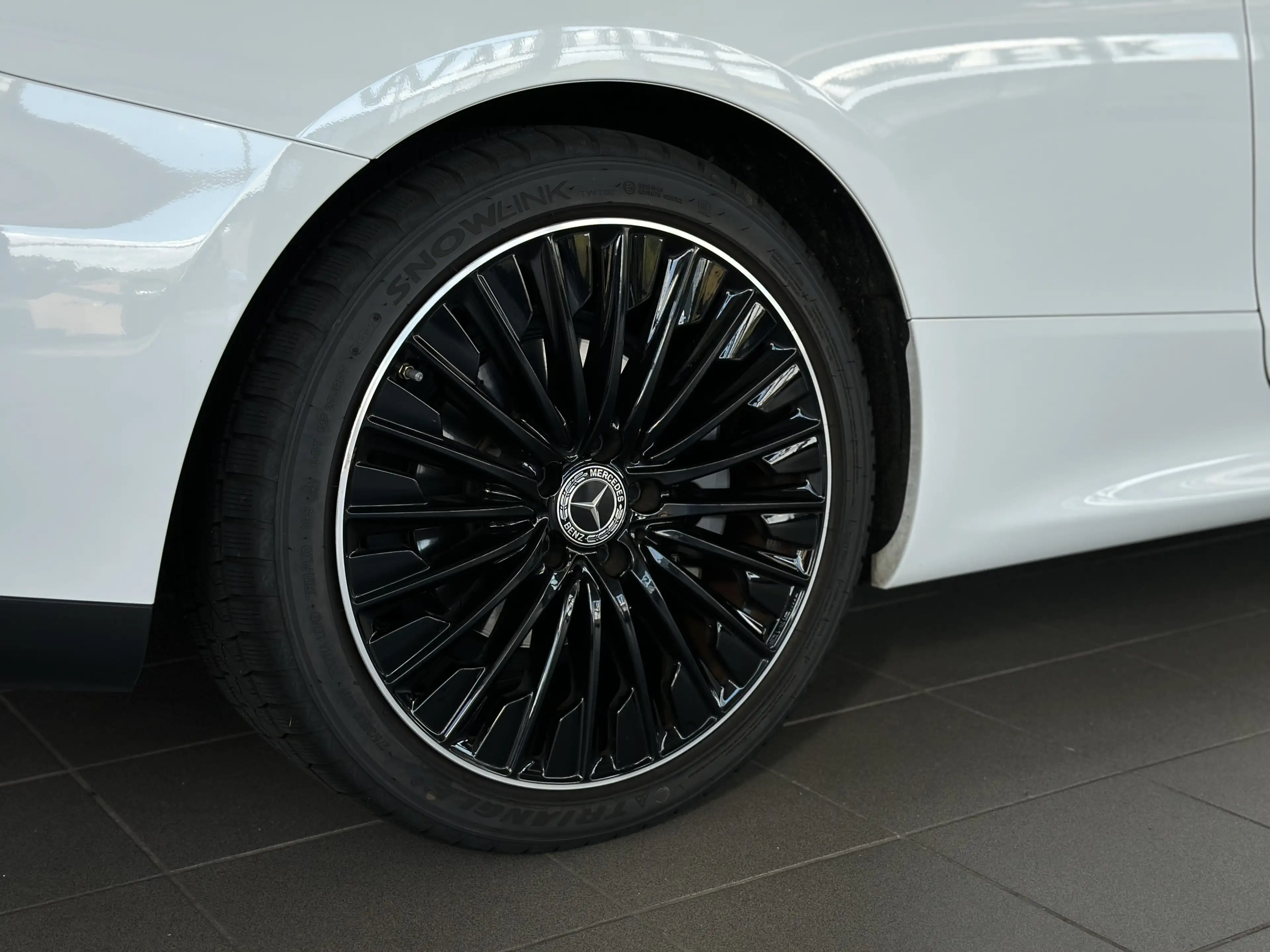 Mercedes-Benz CLE 300 AMG 4M *PANO*360°*BURMESTER*NIGHT*SITZ-BELÜFTUNG — photo 8