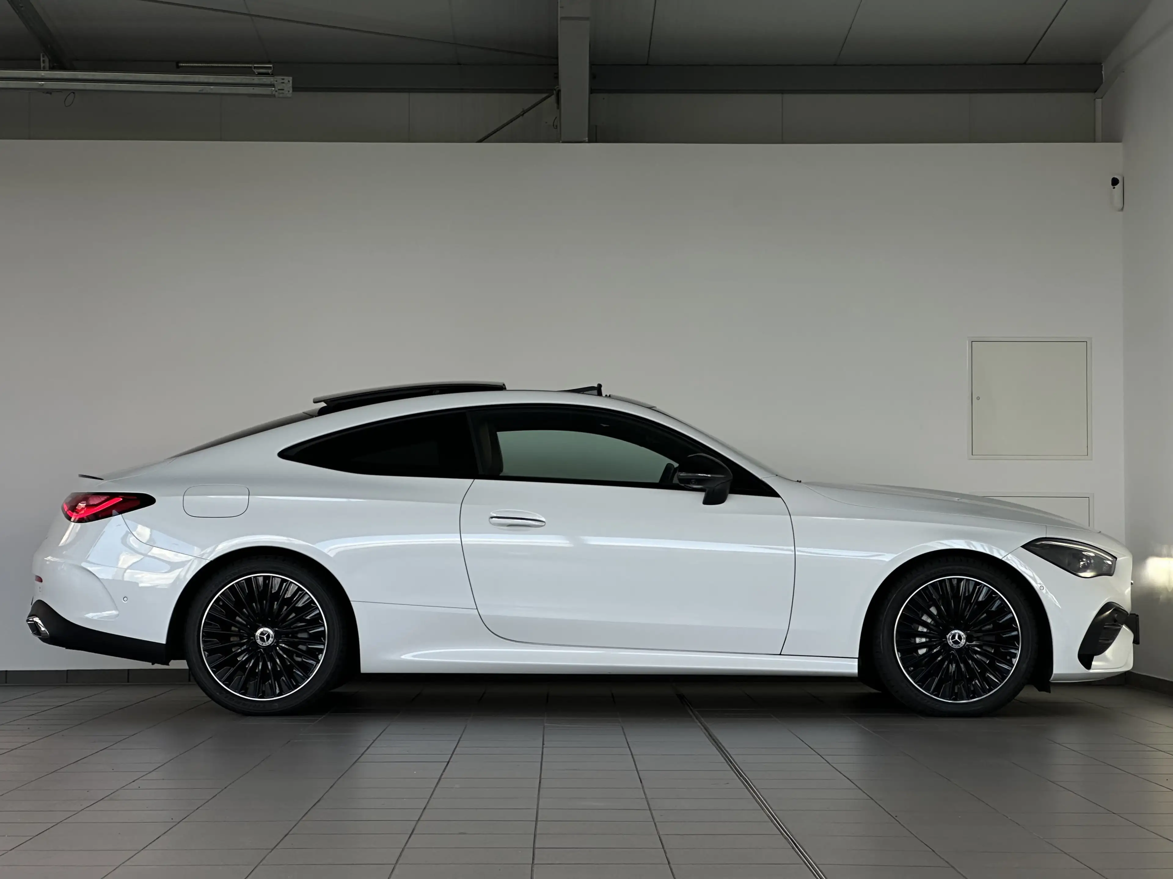 Mercedes-Benz CLE 300 AMG 4M *PANO*360°*BURMESTER*NIGHT*SITZ-BELÜFTUNG — photo 7