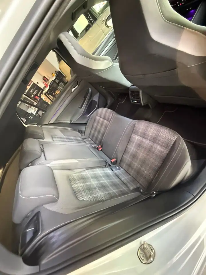 Volkswagen Golf GTD — photo 18