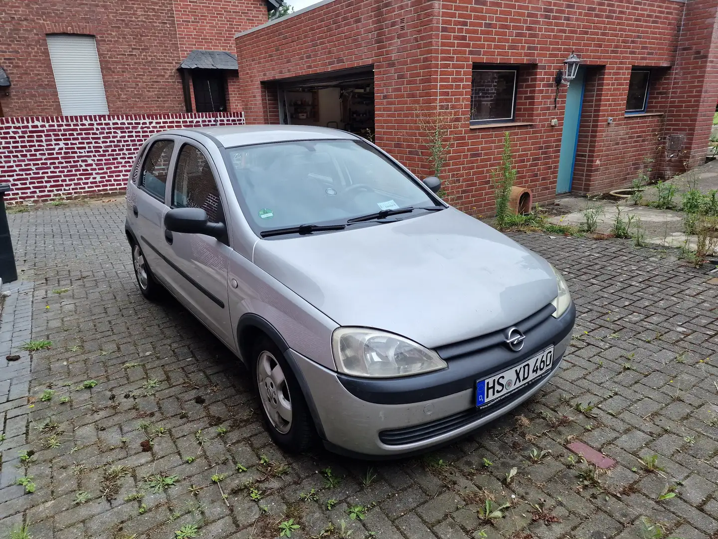 Opel Corsa Corsa 1.0 12V TUV 12,26 Plateado - 1