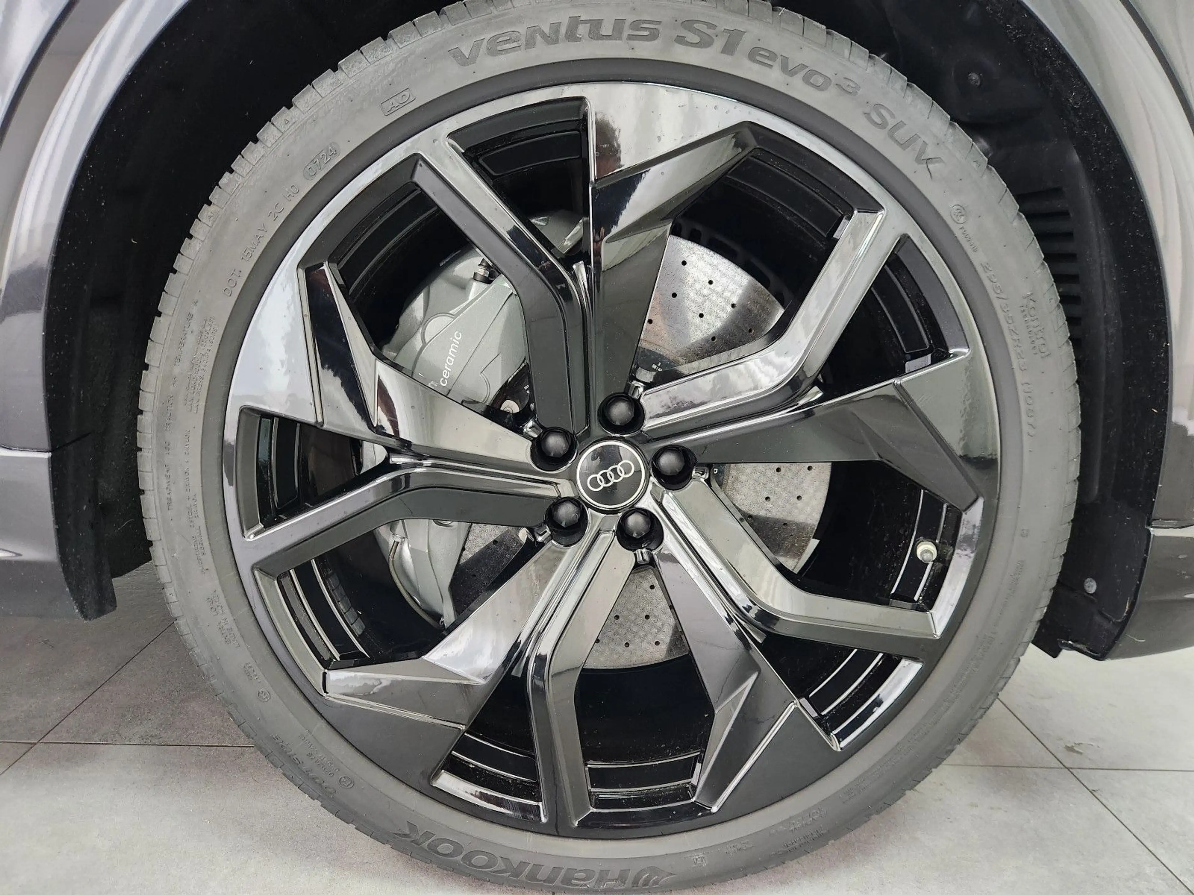 Audi RS Q8 4.0 TFSI quattro Keramik AHK Std.hzg. Pano — photo 10
