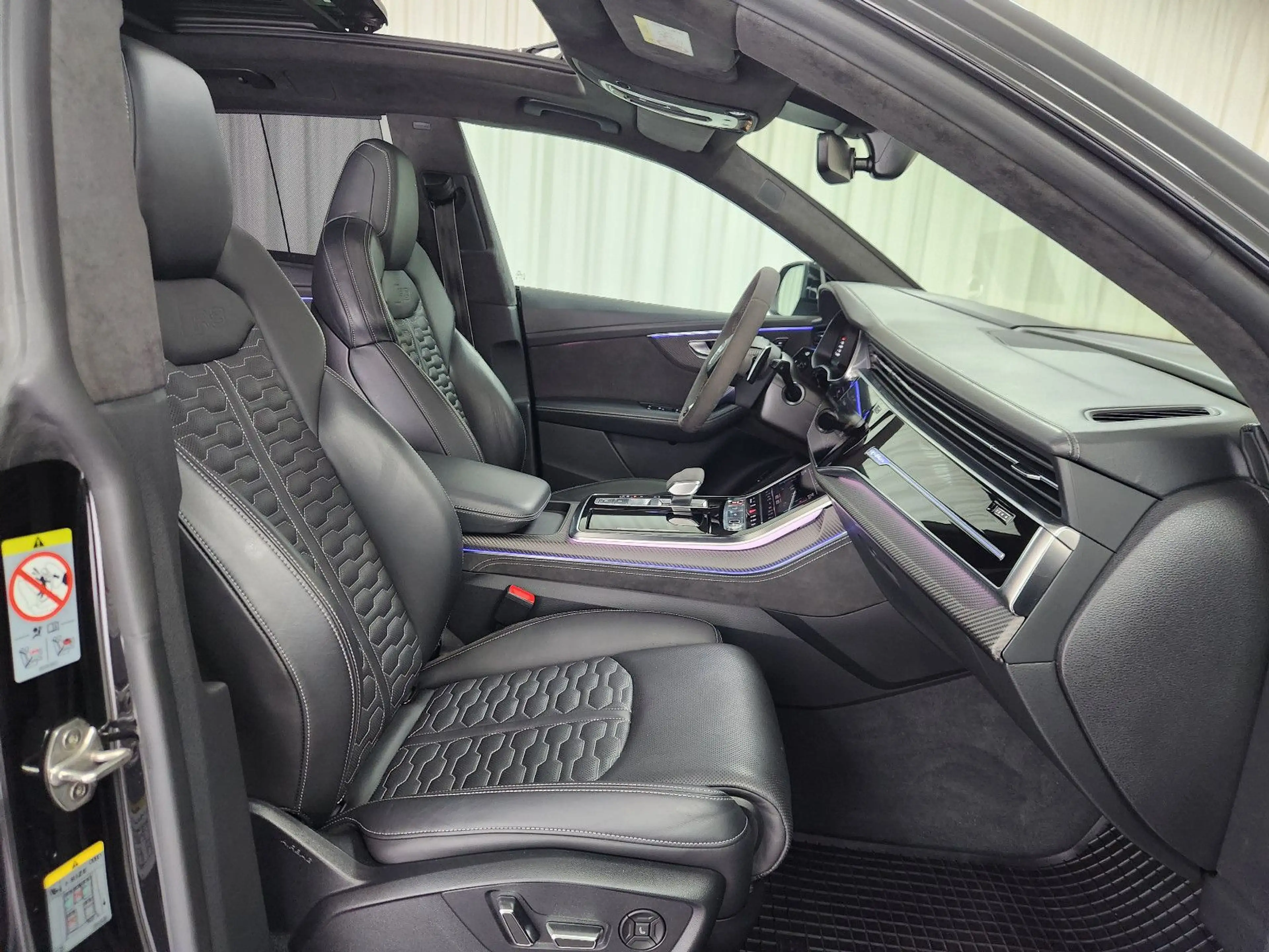 Audi RS Q8 4.0 TFSI quattro Keramik AHK Std.hzg. Pano — photo 12