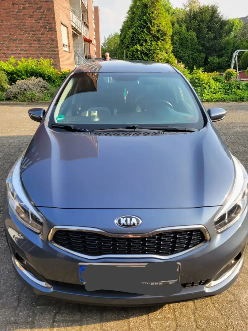 Kia Ceed / cee'd Ceed 1.6 GDI Dream-Team Edition Blau - 2