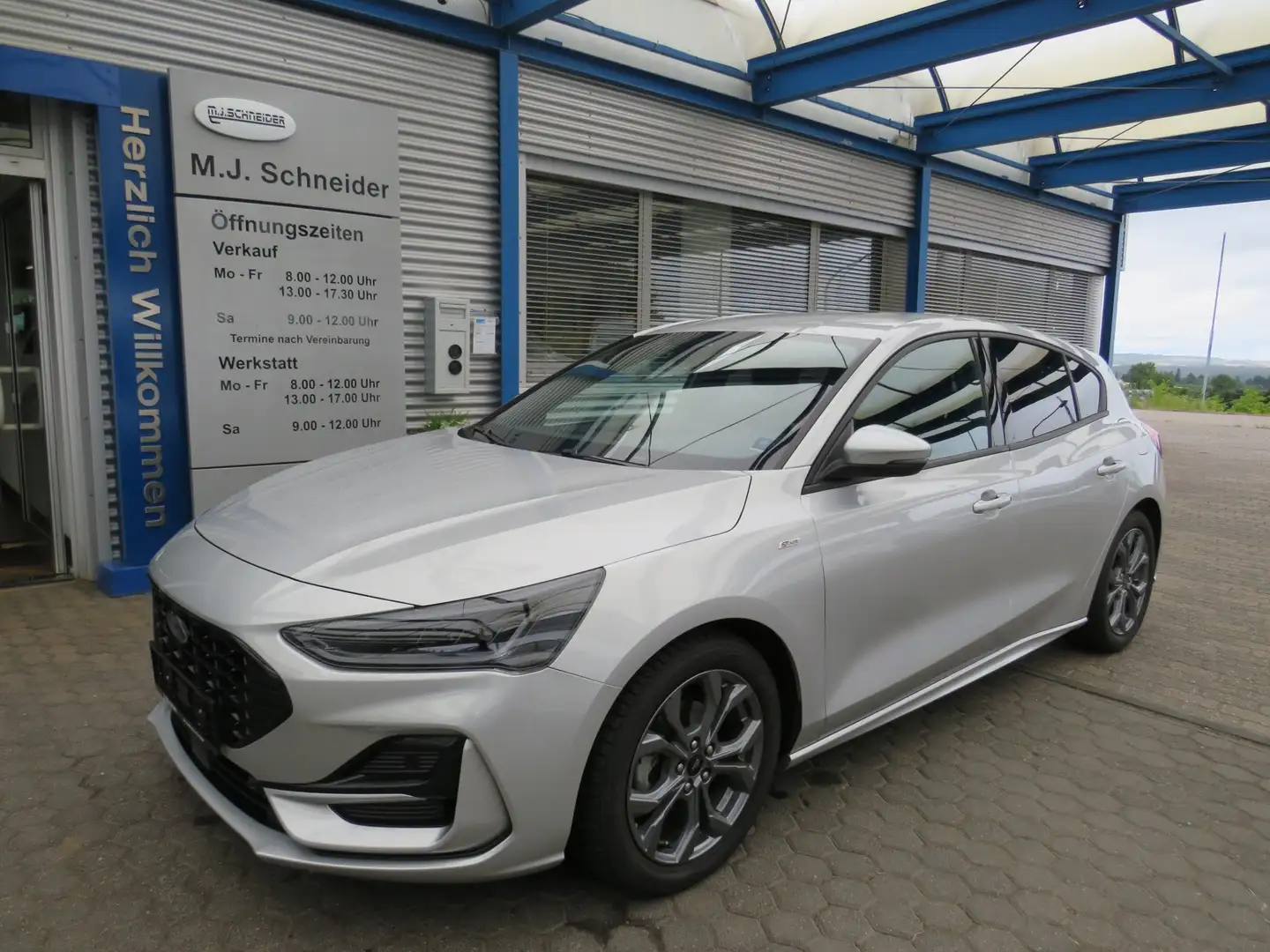 Ford Focus ST-Line X Aut. Matrix-LED Kamera ACC Silber - 1