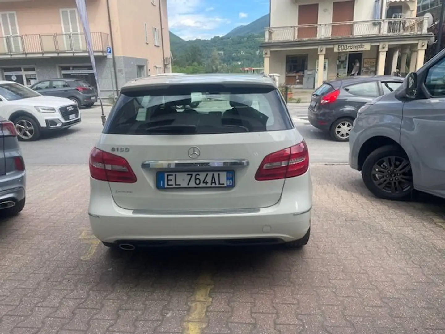 Mercedes-Benz A 180 Premium auto Wit - 2