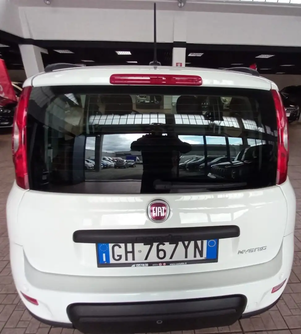 Fiat Panda 1.0 FireFly S&S Hybrid City Life Blanco - 2