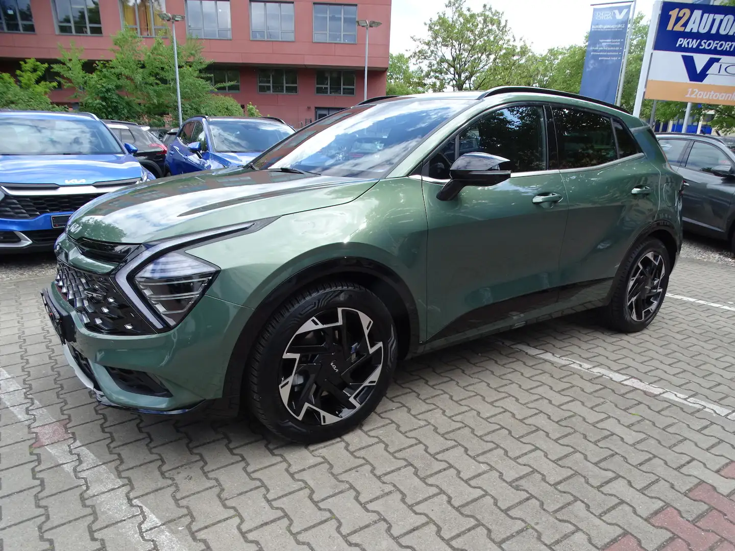 Kia Sportage 1.6 GT-Line 4WD Mild Hybrid Automatik Vert - 1