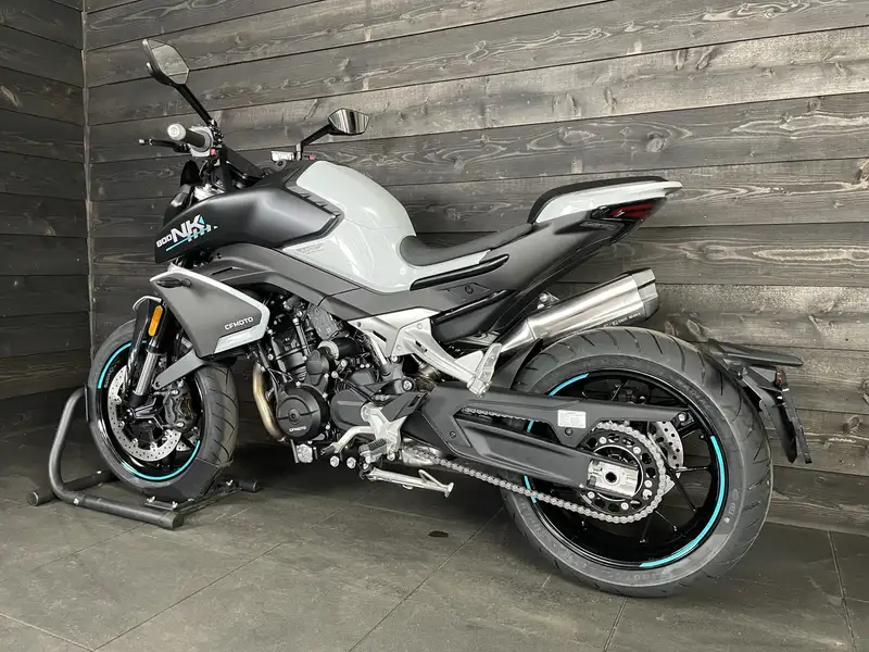 CFMOTO 800 NK - foto 7