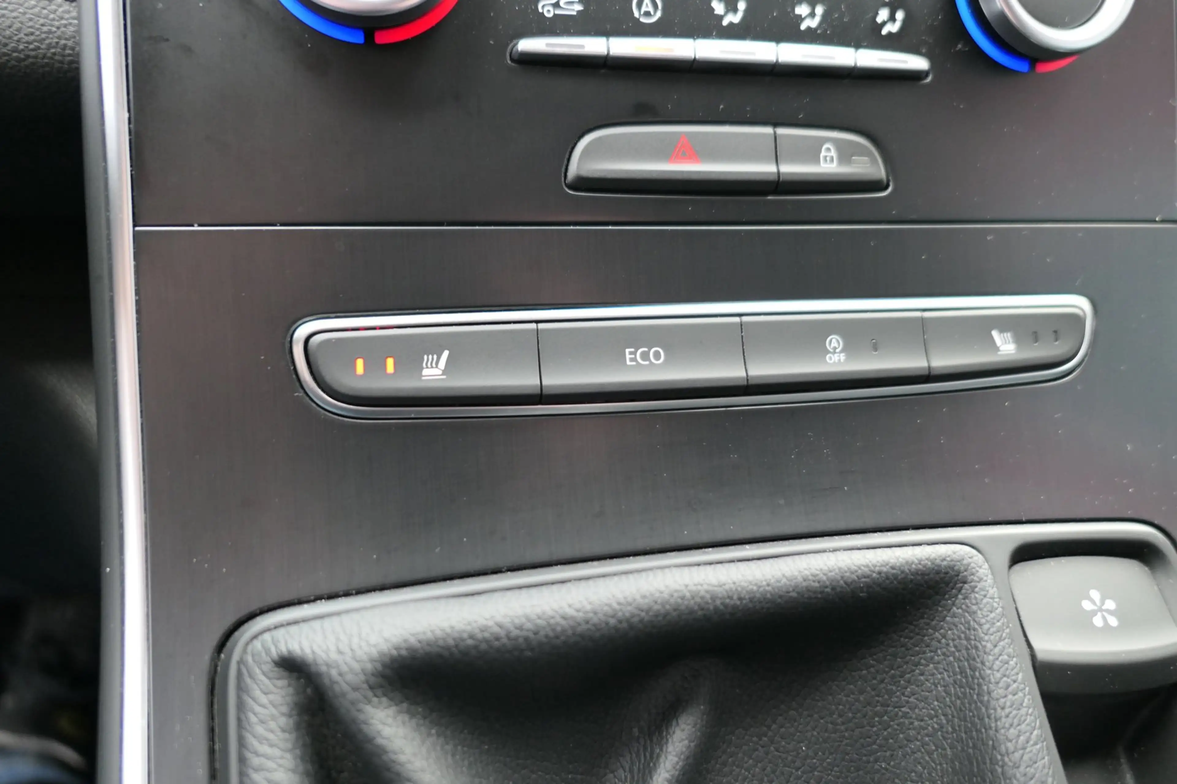 Renault Scenic 1.2 TCe Bose, Mooie auto, Trekhaak, LMV, Stoelverw — photo 15