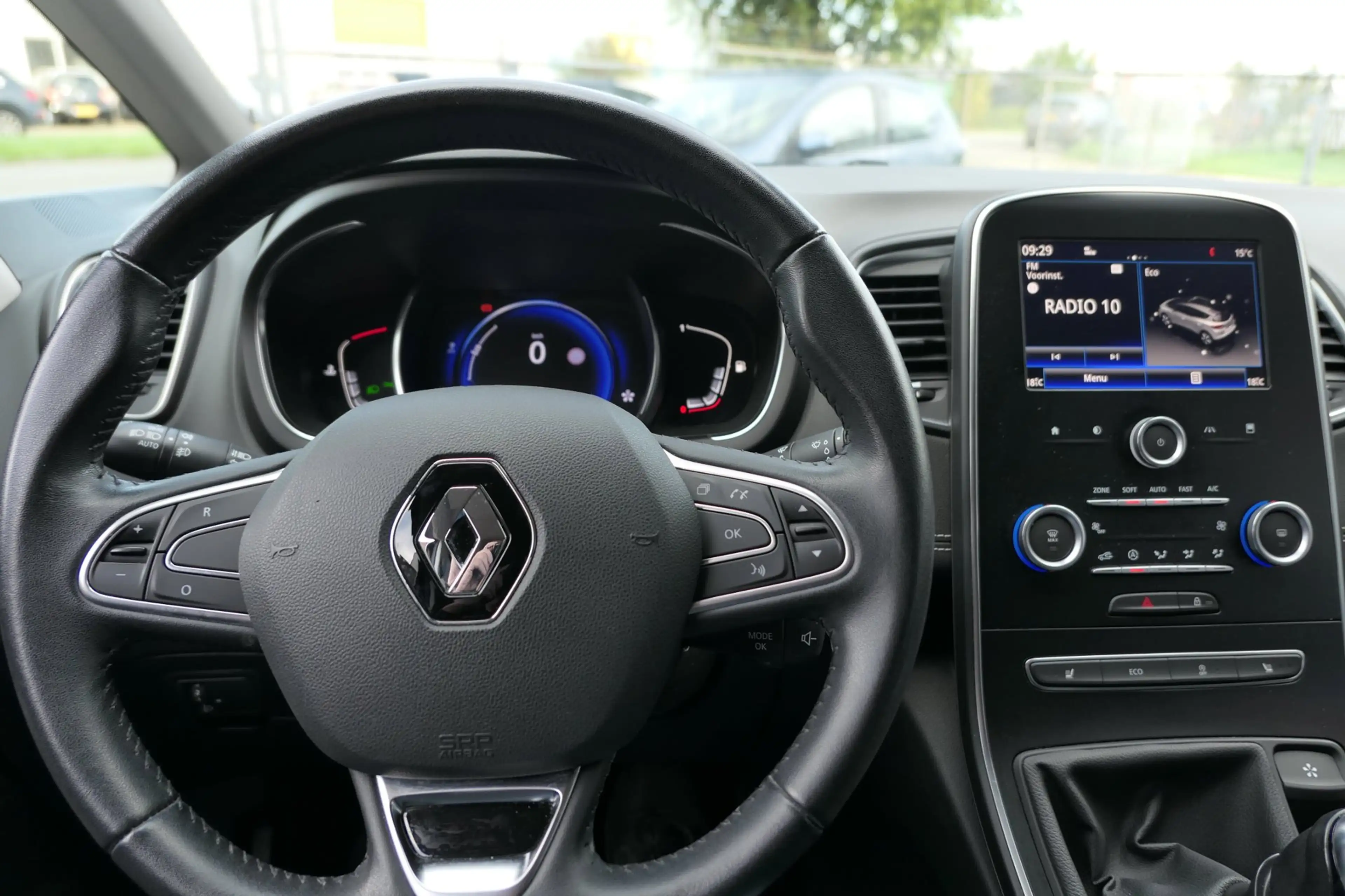 Renault Scenic 1.2 TCe Bose, Mooie auto, Trekhaak, LMV, Stoelverw — photo 16