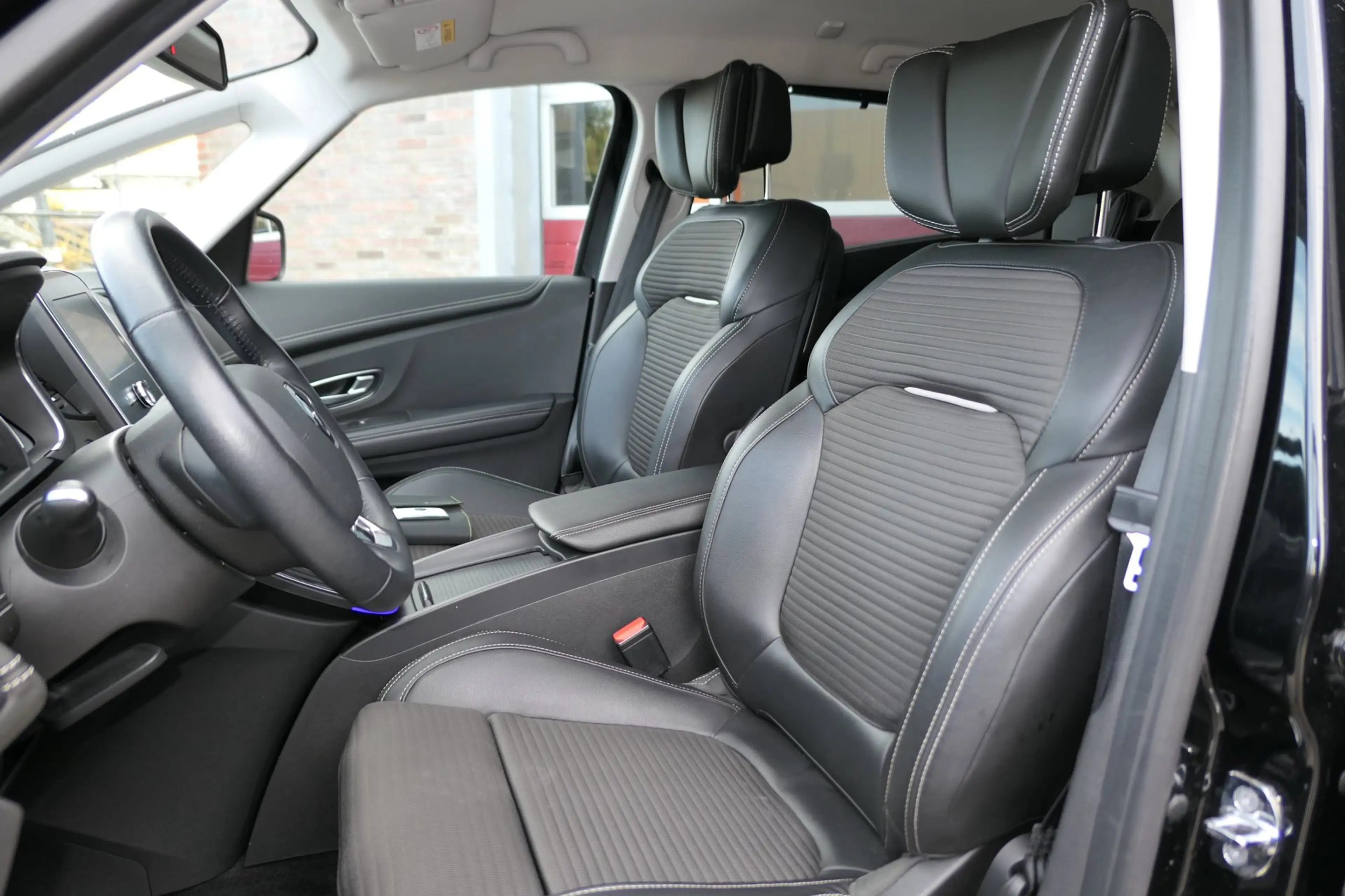 Renault Scenic 1.2 TCe Bose, Mooie auto, Trekhaak, LMV, Stoelverw — photo 9