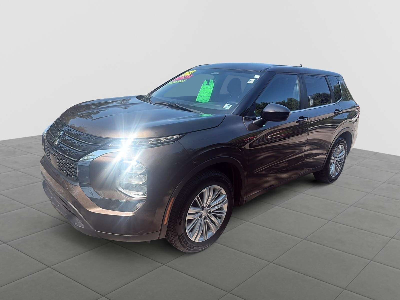 2022 Mitsubishi Outlander 178.85 BI WEEKLY , TAX INC, 0 DOWN