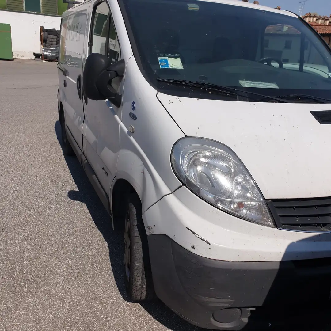 Renault Trafic van - 1