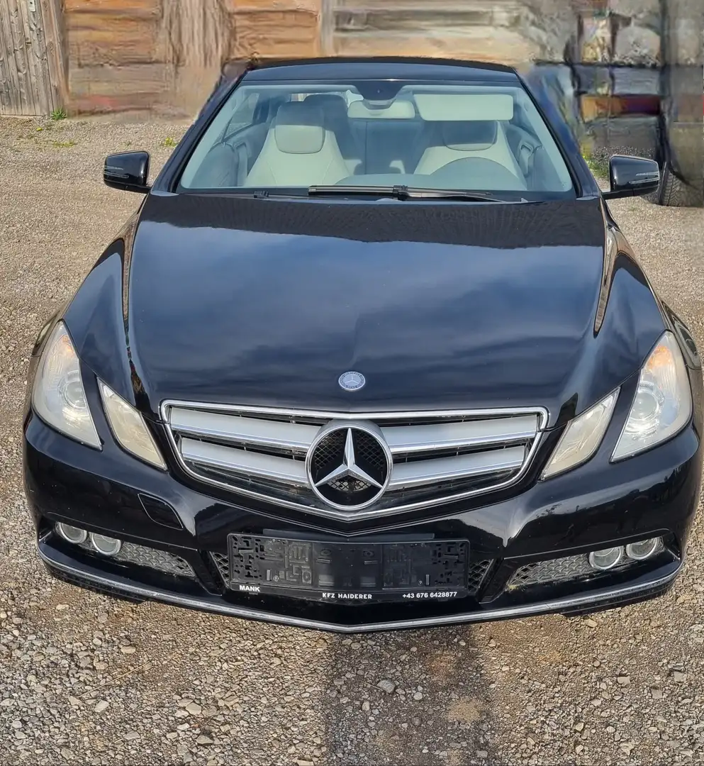 Mercedes-Benz E 220 E220 CDI Coupe 207 Schwarz - 2