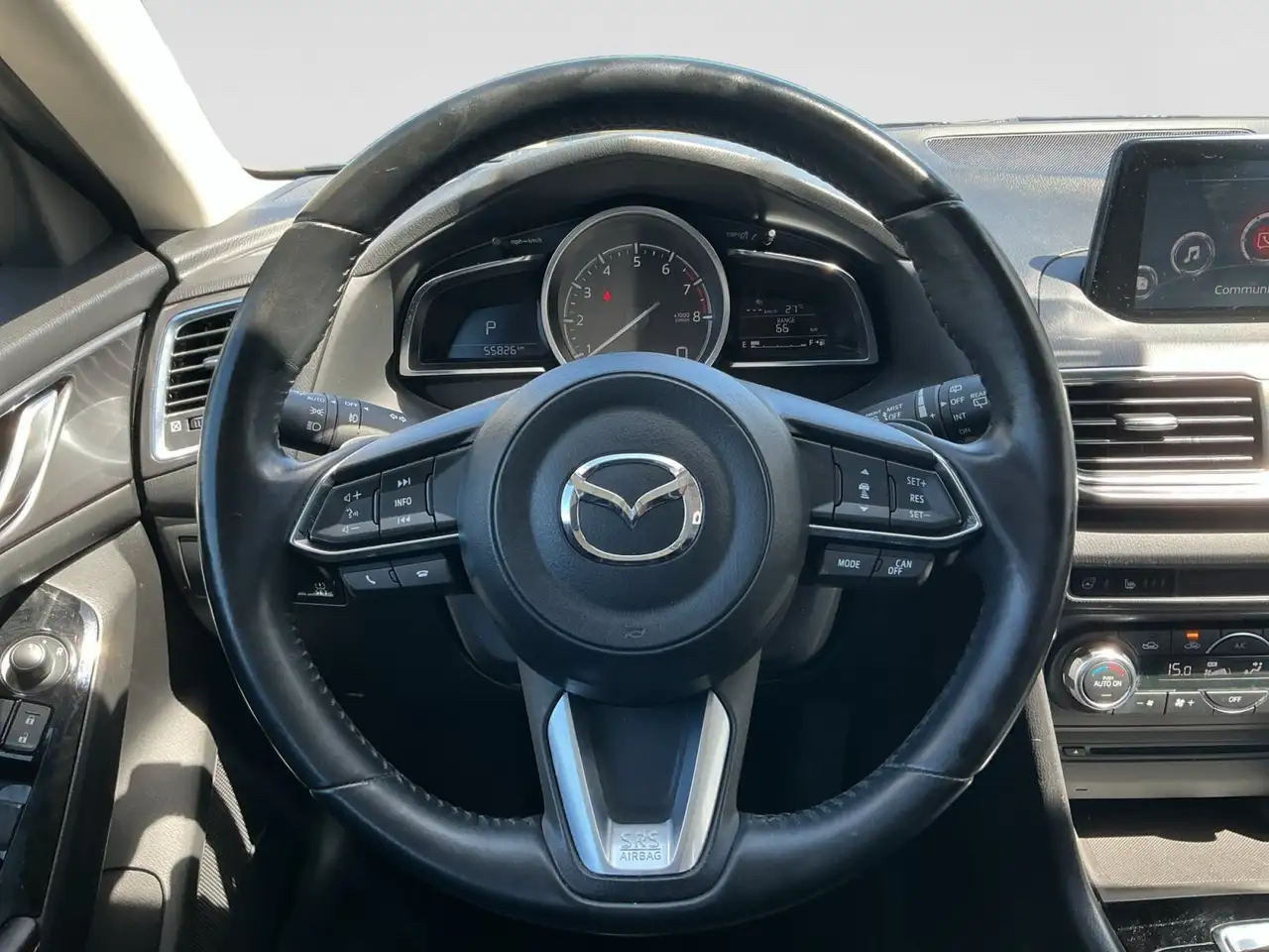 Mazda 3 снимка Mazda 3