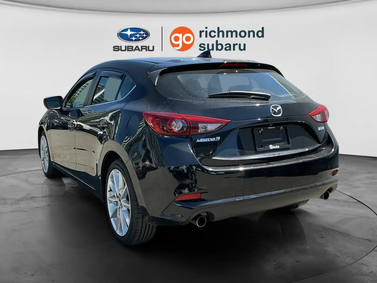 Mazda 3 снимка Mazda 3