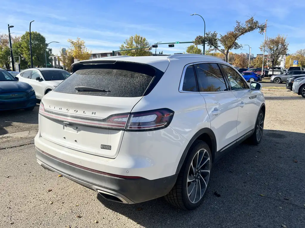 2023 Lincoln Nautilus Reserve | SYNC 4 | Revel Audio | Heated Steering W — photo 8