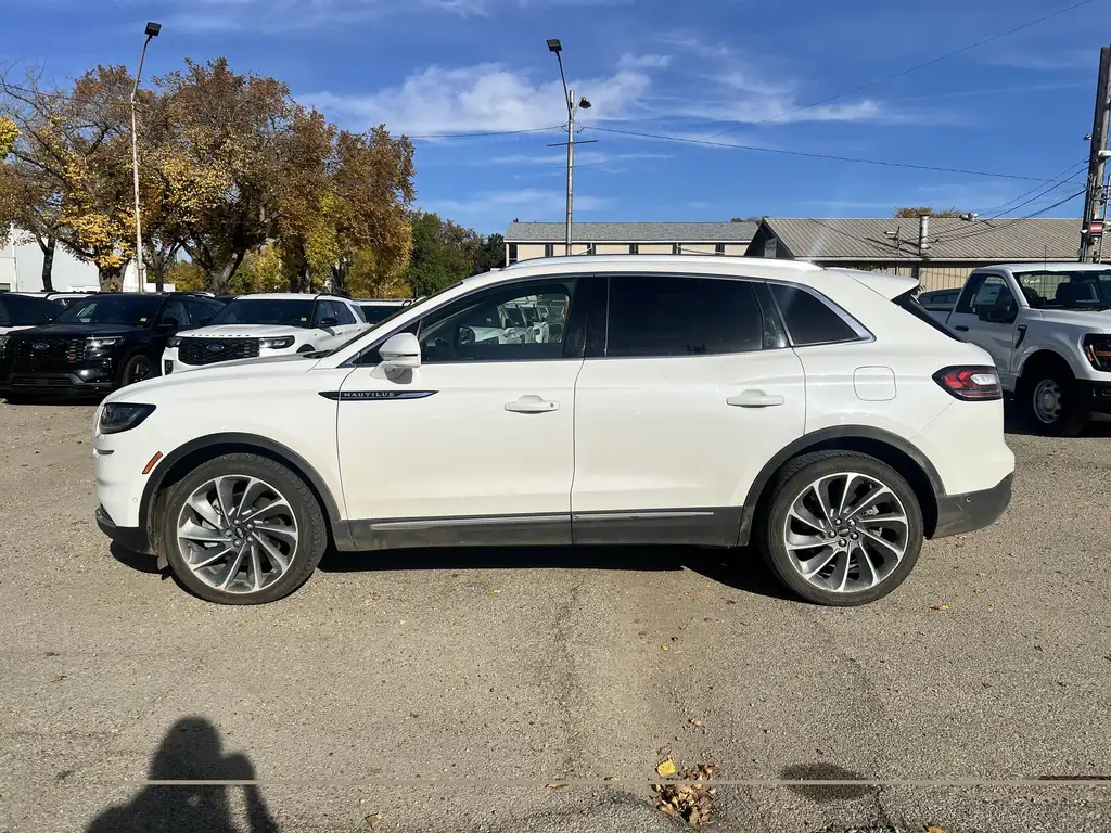 2023 Lincoln Nautilus Reserve | SYNC 4 | Revel Audio | Heated Steering W — photo 5