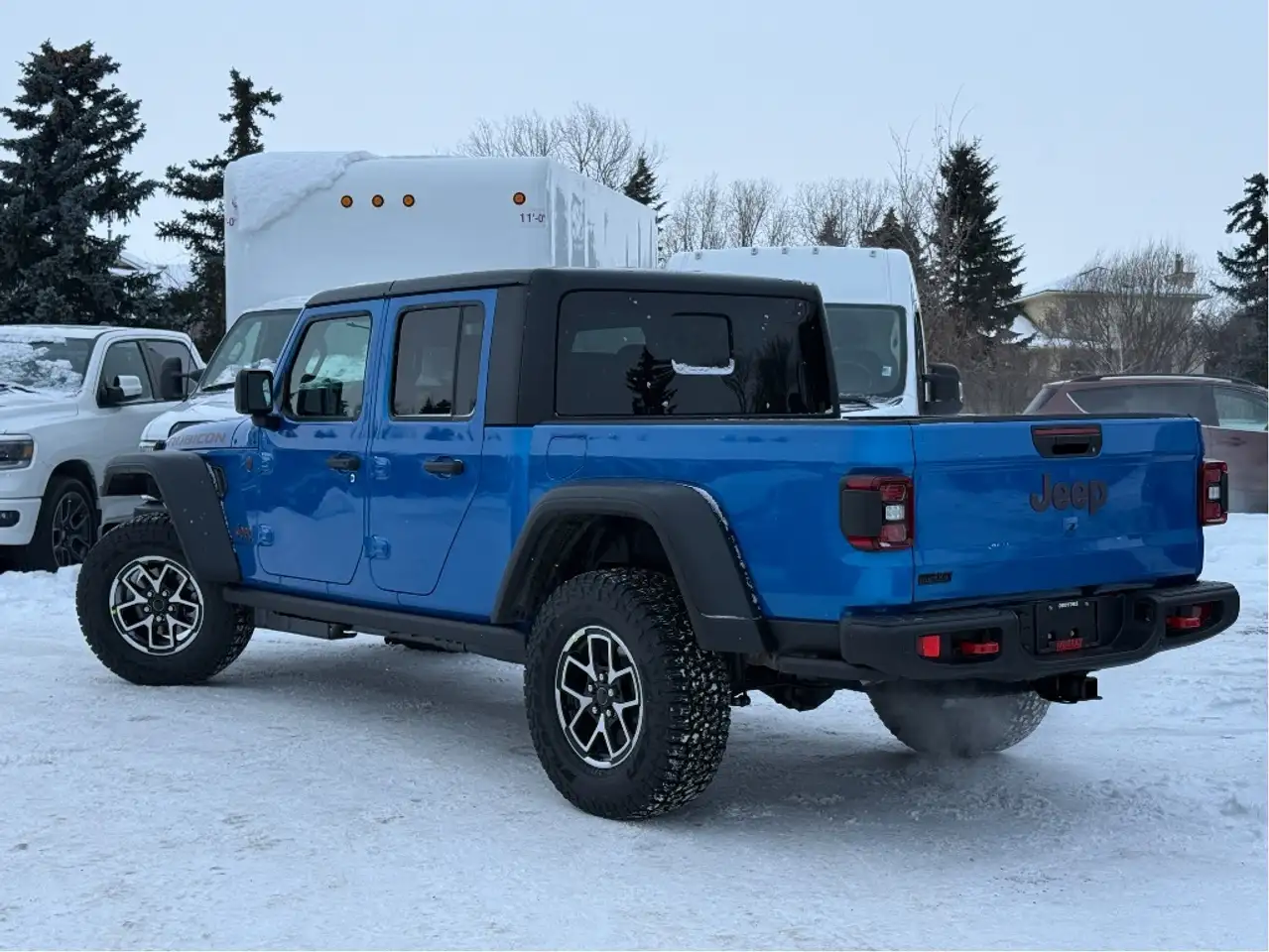Jeep Gladiator photo Jeep Gladiator
