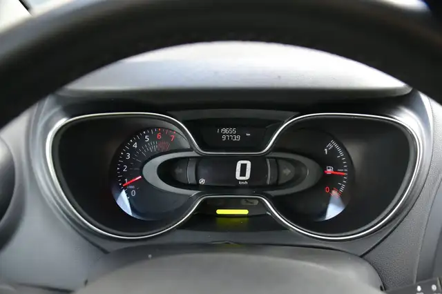 Renault Captur view 16