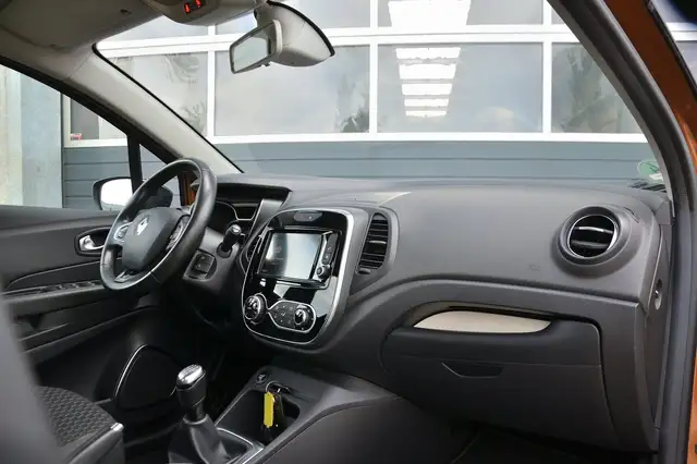 Renault Captur view 10