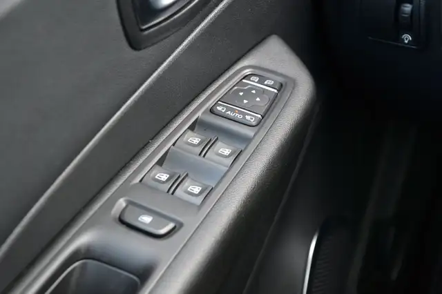 Renault Captur view 18