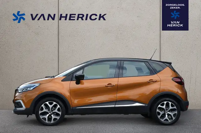 Renault Captur view 2