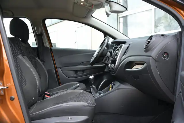 Renault Captur view 9