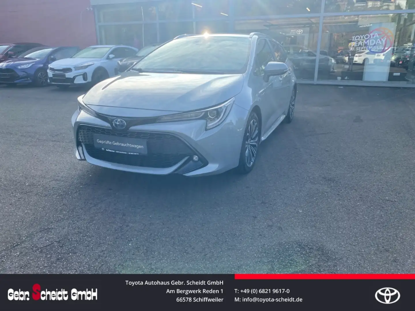 Toyota Corolla Touring Sports Hybrid Team D 2.0 EU6d Grau - 1
