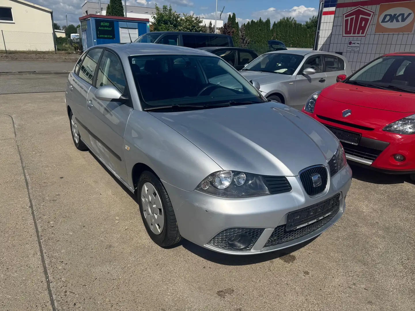 SEAT Ibiza 1.4 16V Automatik Comfort Edition Ezüst - 2