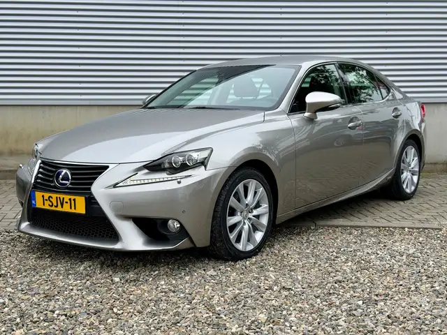 Lexus IS 300 300h Edition [ dealer oh, nl-auto, 1e eig ]
