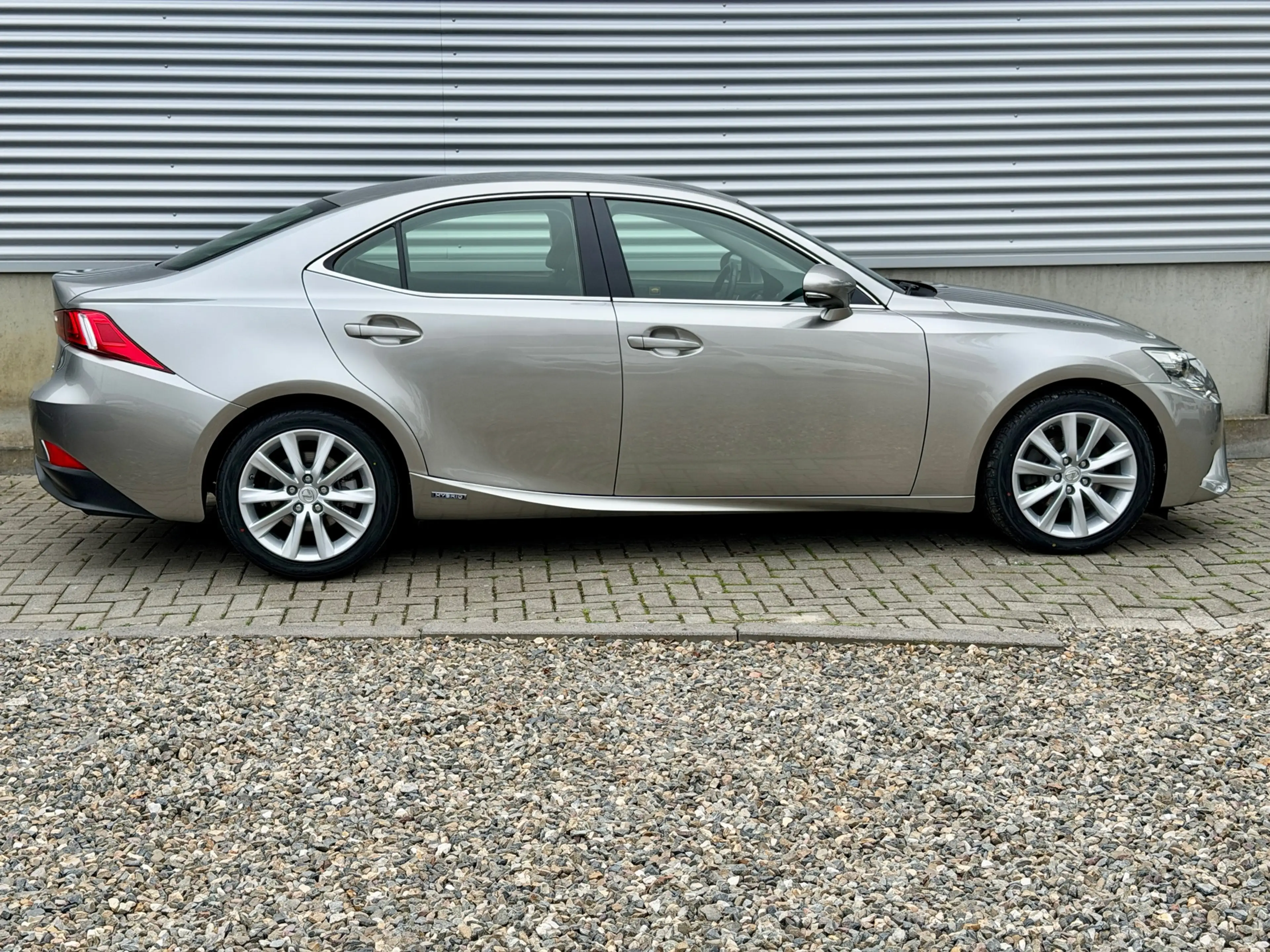 Lexus IS 300 300h Edition [ dealer oh, nl-auto, 1e eig ] — photo 5