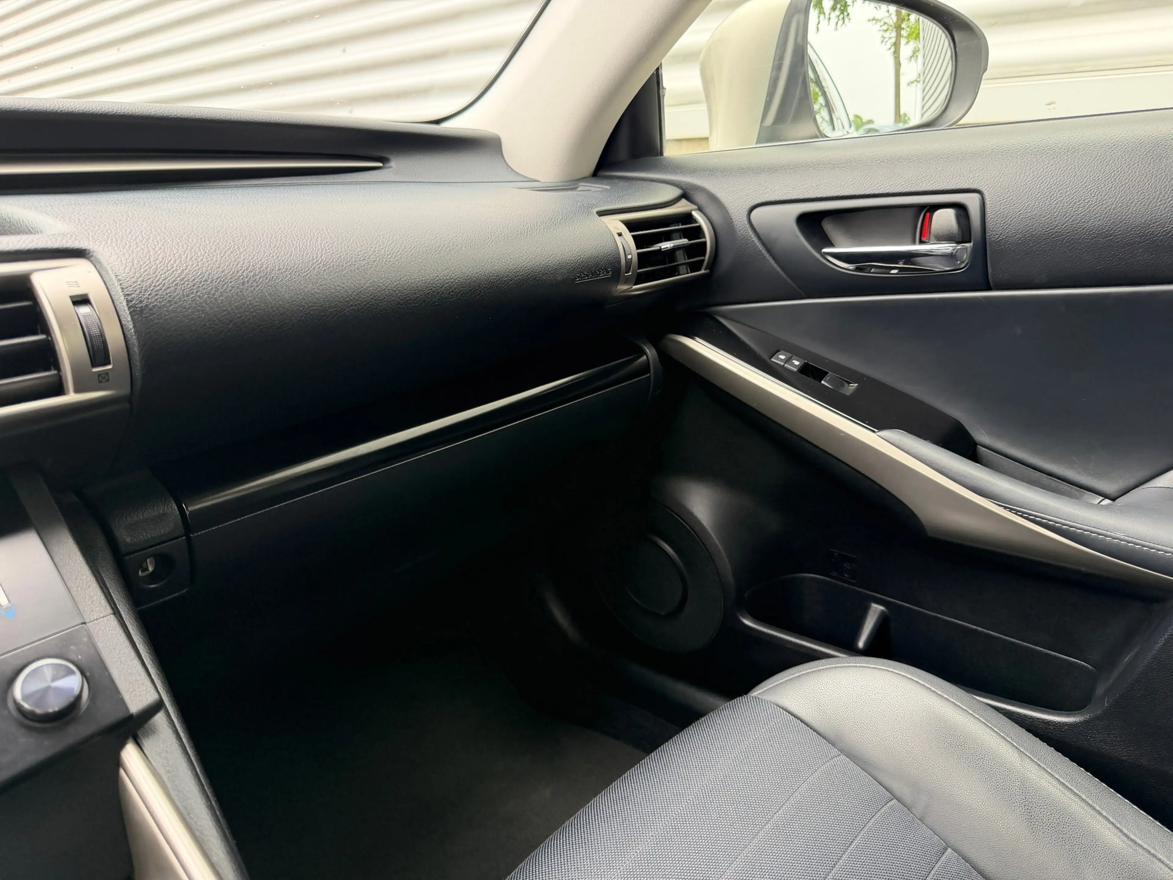 Lexus IS 300 300h Edition [ dealer oh, nl-auto, 1e eig ] — photo 46