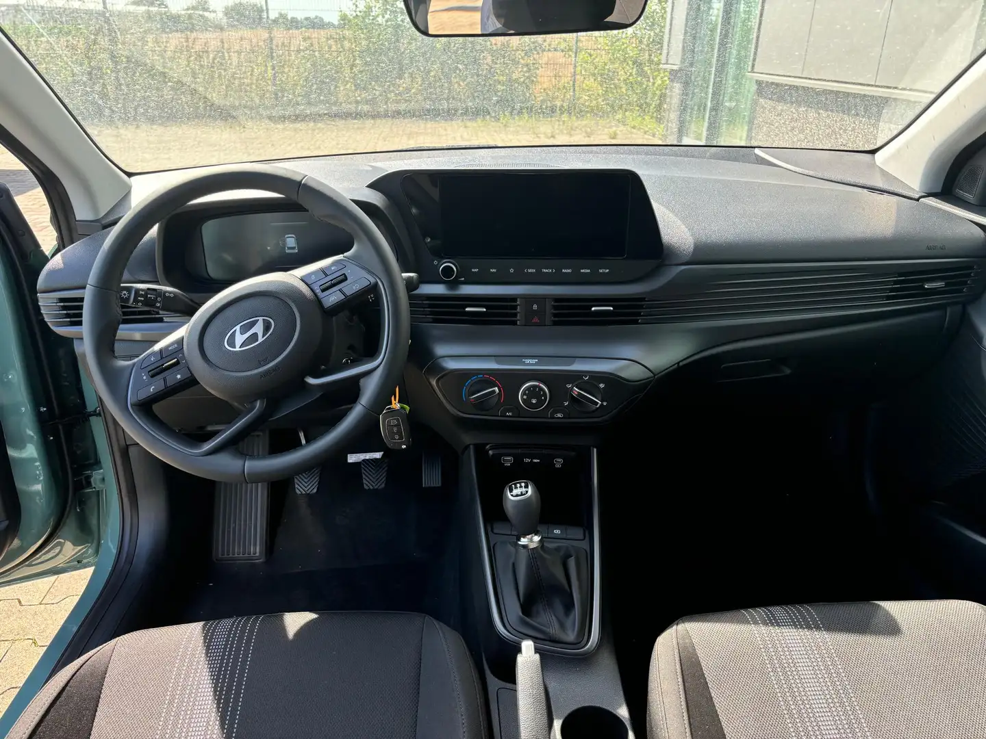 Hyundai i20 Family 1.2i 79PS, AURORA-GRAU METALLIC, WINTER-... Grau - 1