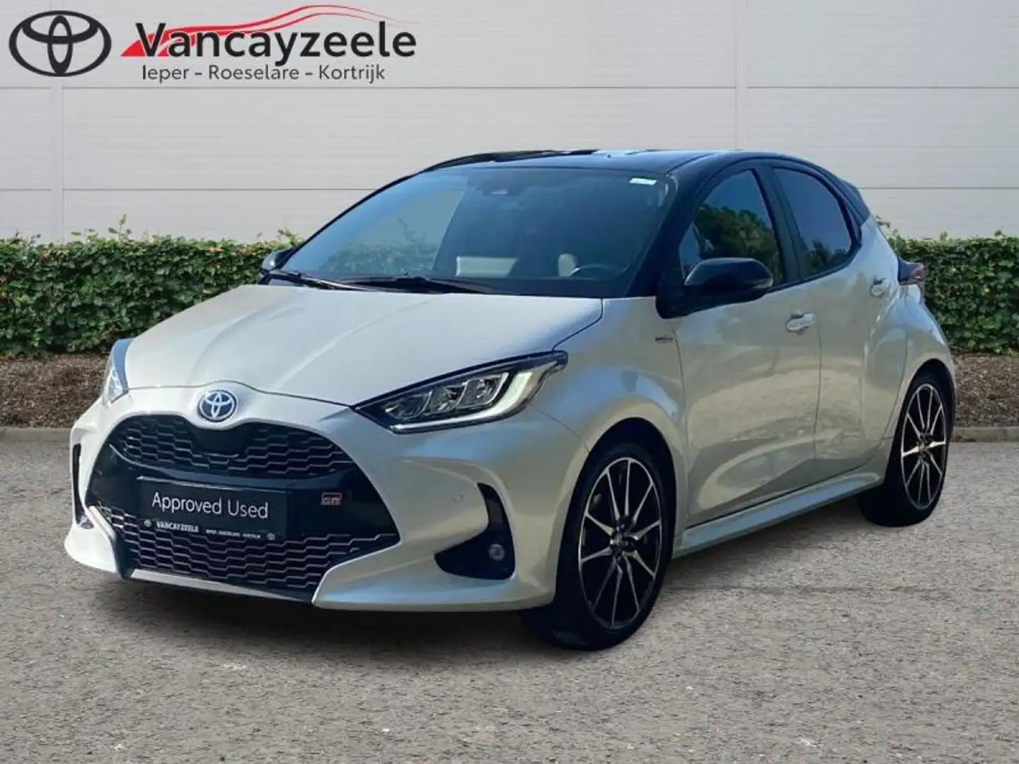 Toyota Yaris GR Sport+GPS+JBL+PARKPILOT Weiß - 1