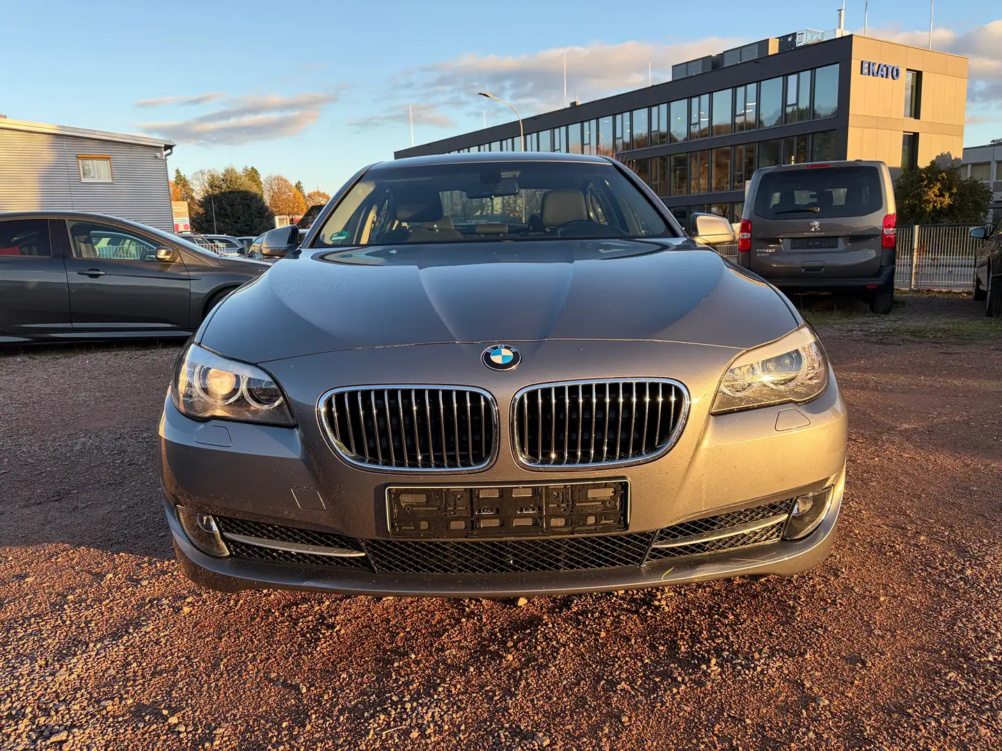 BMW 528 528 i *HU 06/2026*1.Hand* Gris - 2