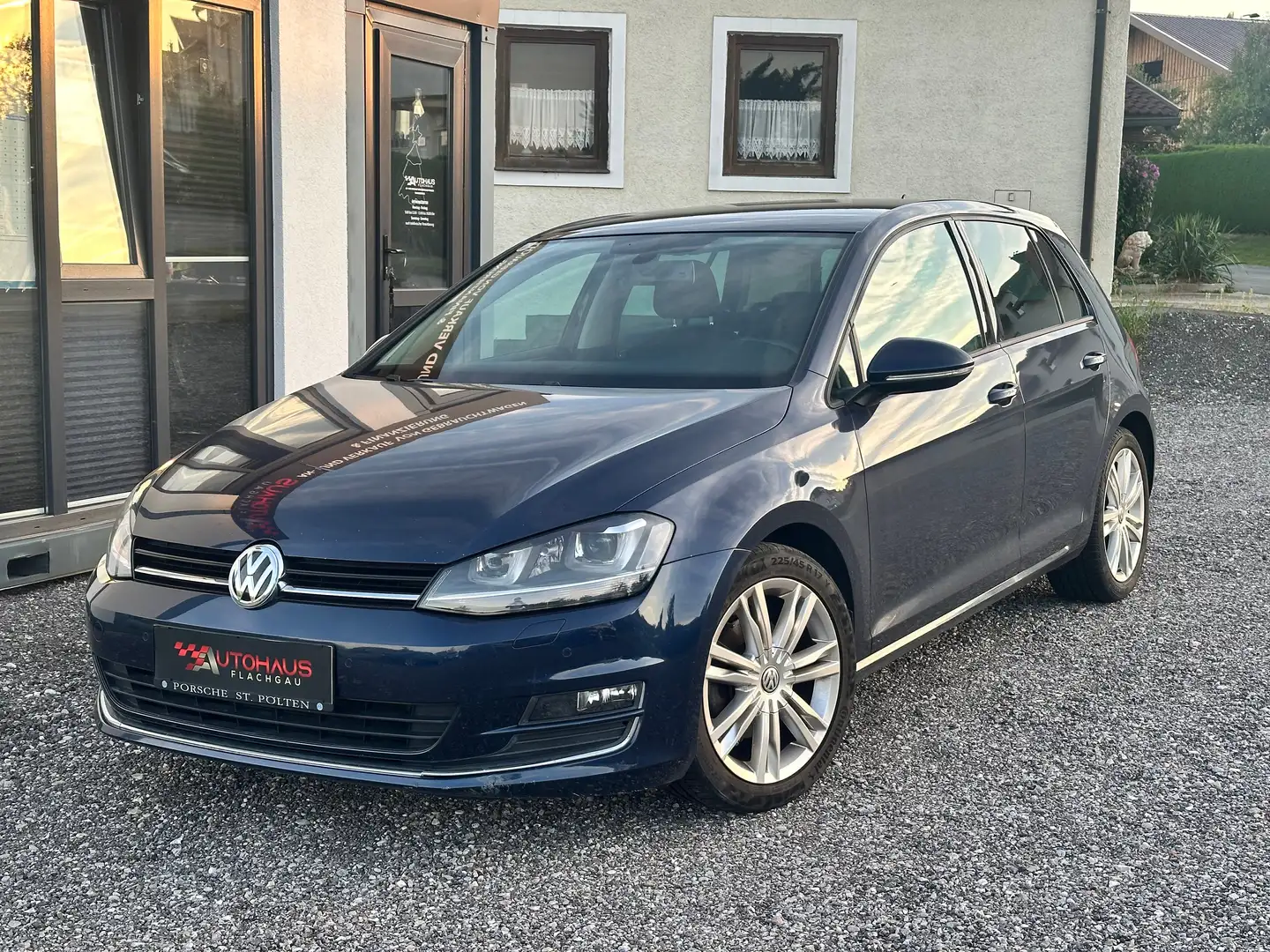 Volkswagen Golf Highline *SHZ*NAVI*PDC* Azul - 1