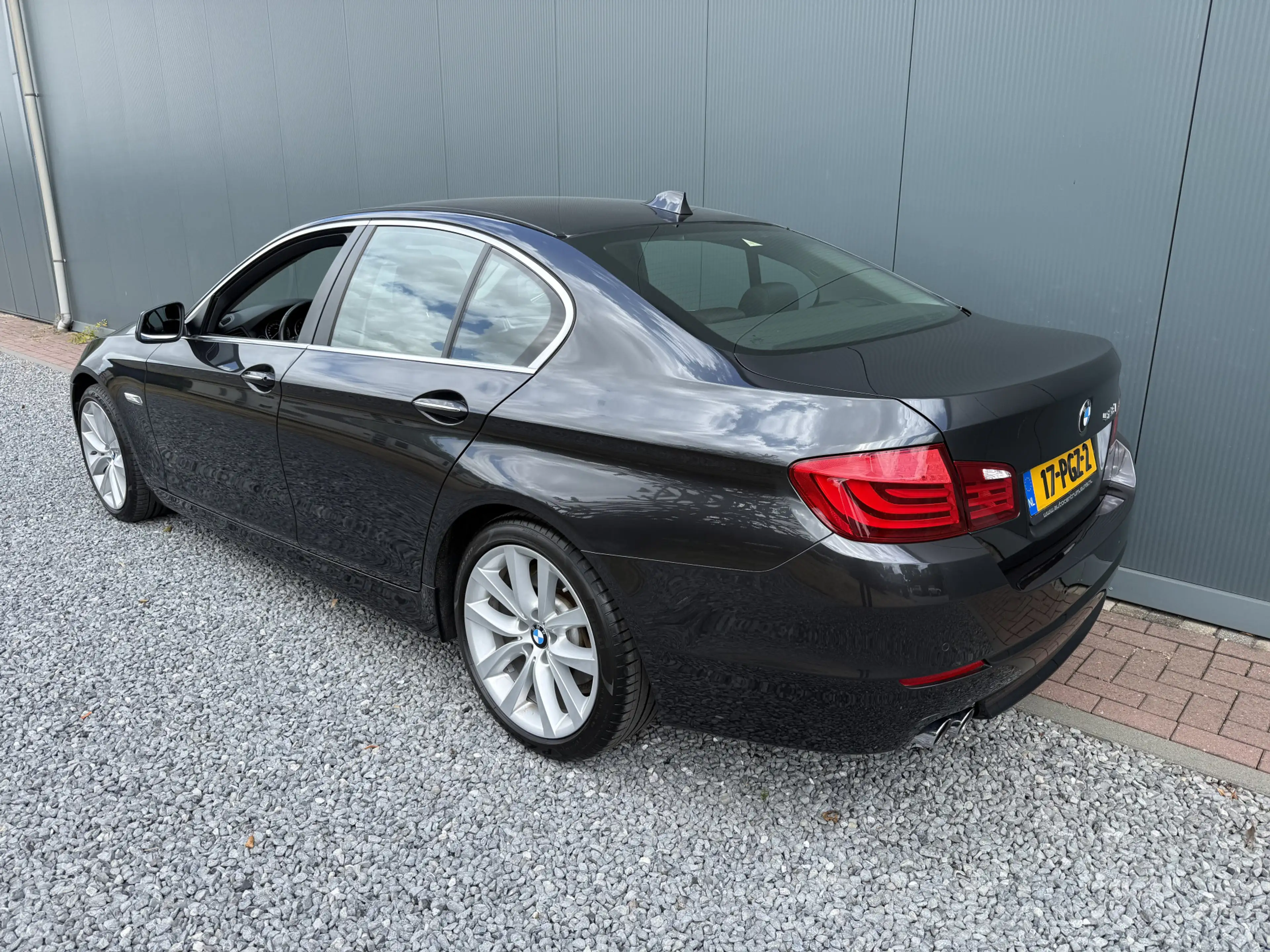 BMW 528 5-serie 528i 6-cilinder Executive Sedan — photo 3