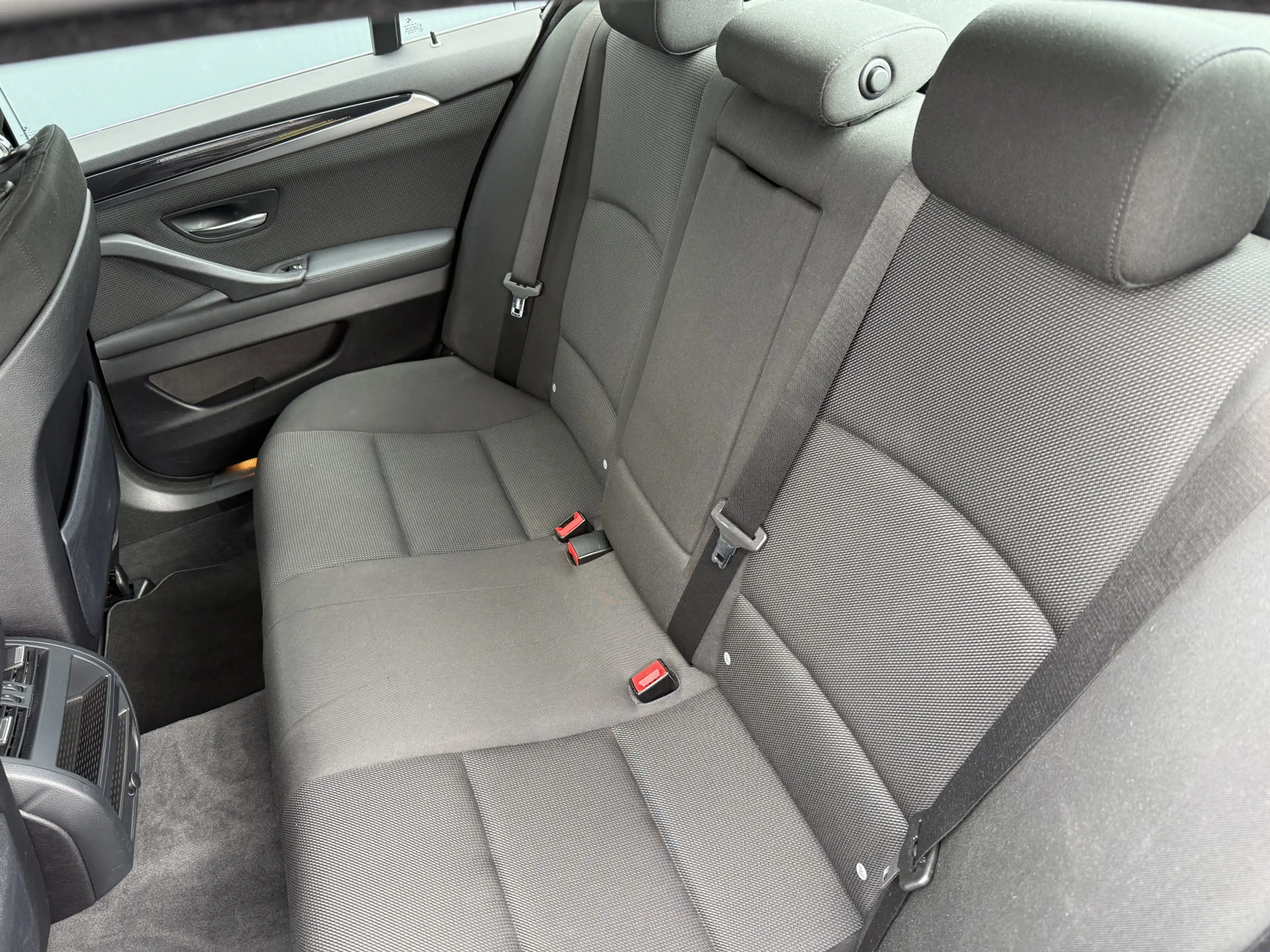 BMW 528 5-serie 528i 6-cilinder Executive Sedan — photo 26